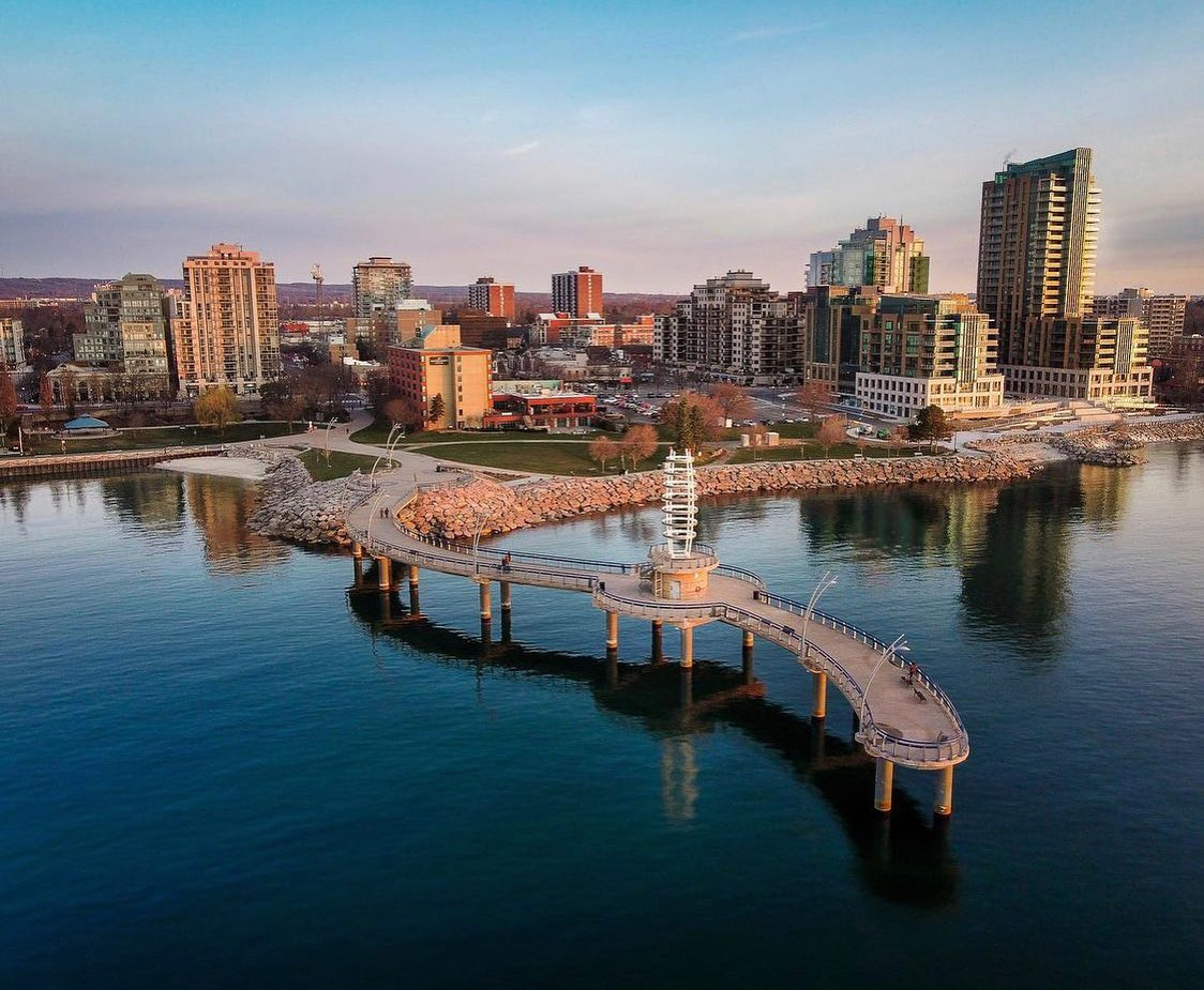 Best Attractions and Living in Burlington Ontario for Families